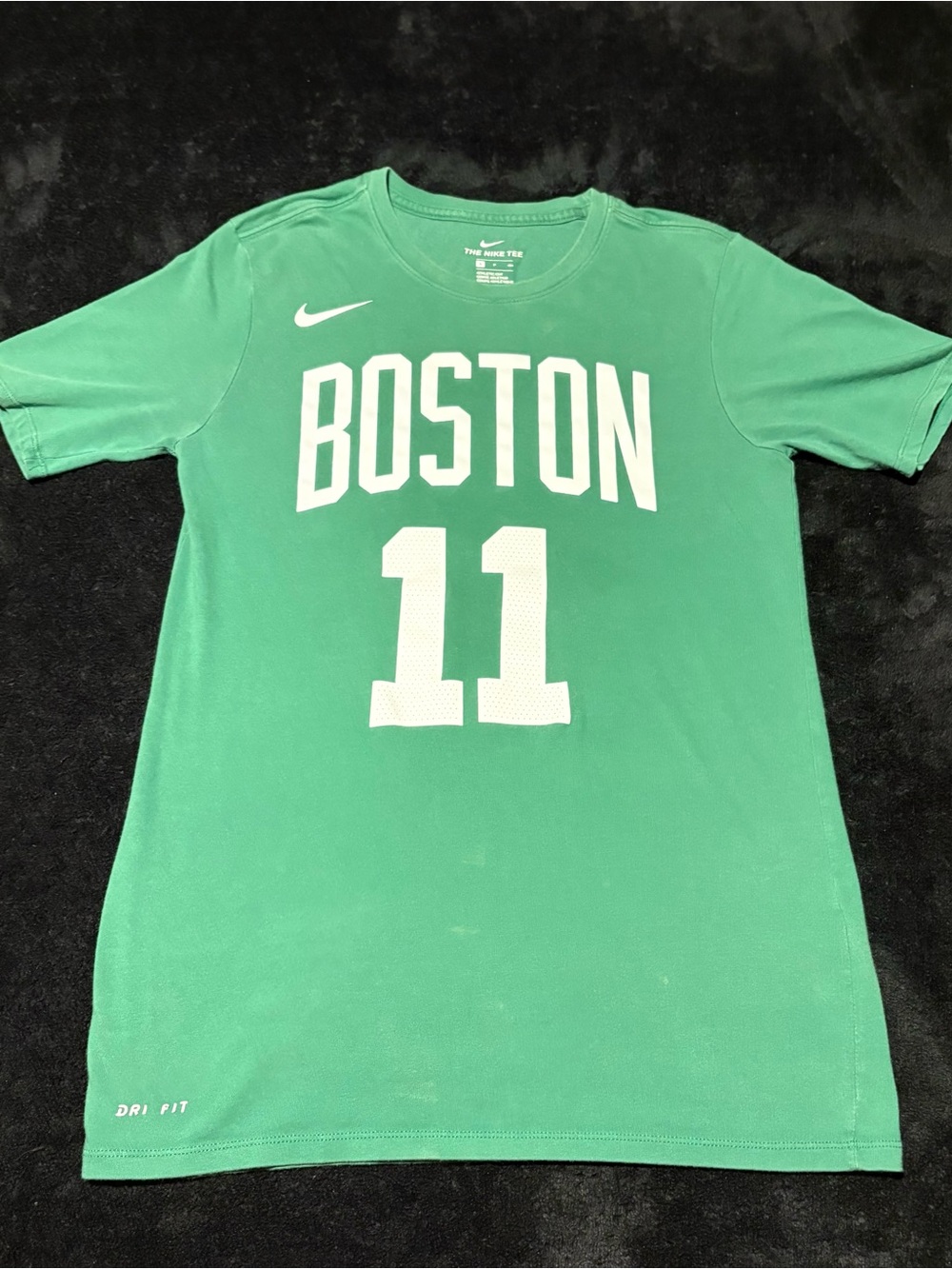Boston Celtics x The Nike Tee Dri-Fit Athletic cut Kyrie Irving #11 tee SM VGC